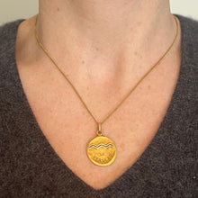 Load image into Gallery viewer, Becker French Zodiac Aquarius Starsign 18K Yellow Gold Charm Pendant