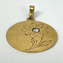 Load image into Gallery viewer, French Daisy Margherite Flower 18 Karat Yellow Gold Diamond Charm Pendant
