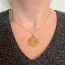 Load image into Gallery viewer, French Daisy Margherite Flower 18 Karat Yellow Gold Diamond Charm Pendant