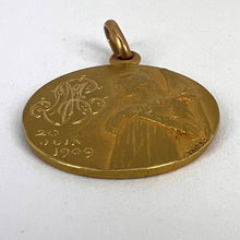 Load image into Gallery viewer, French Religious Medal Angel Jesus Communion 18K Yellow Gold Charm Pendant