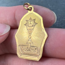 Load image into Gallery viewer, French First Communion 18K Yellow Gold Medal Pendant