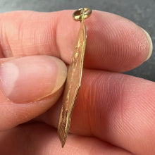 Load image into Gallery viewer, French First Communion 18K Yellow Gold Medal Pendant