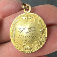 Load image into Gallery viewer, French Religious Jesus Christ Holy Communion 18K Yellow Gold Medal Pendant