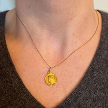 Load image into Gallery viewer, French Augis Mazzoni Jesus Christ Crown of Thorns  18K Yellow Gold Medal Pendant