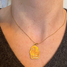 Load image into Gallery viewer, French First Communion 18K Yellow Gold Medal Pendant