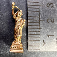Load image into Gallery viewer, Statue of Liberty New York USA 14K Yellow Gold Charm Pendant