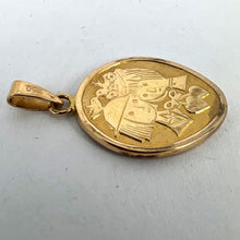 Load image into Gallery viewer, French Les Amoureux de Peynet Pair of Lovers 18K Yellow Gold Charm Pendant