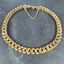 Load image into Gallery viewer, Vintage 18 Karat Yellow Gold Curb Link Chain Bracelet