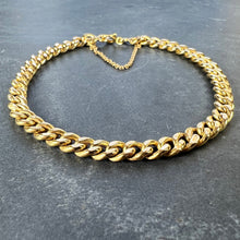Load image into Gallery viewer, Vintage 18 Karat Yellow Gold Curb Link Chain Bracelet