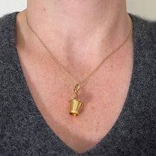 Load image into Gallery viewer, Vintage 18 Karat Yellow Gold Champagne Bucket Charm Pendant