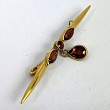 Load image into Gallery viewer, Vintage Almandine-Pyrope Garnet 18K Yellow Gold Bar Brooch