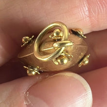 Load image into Gallery viewer, Vintage Rose Quartz Flowers 18 Karat Yellow Gold Charm Pendant