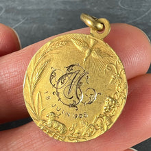 Load image into Gallery viewer, French Religious Medal Jesus Christ Holy Communion 18K Yellow Gold Charm Pendant