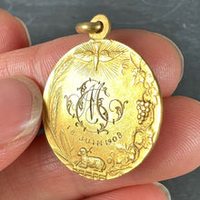 Load image into Gallery viewer, French Religious Medal Jesus Christ Holy Communion 18K Yellow Gold Charm Pendant