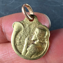 Load image into Gallery viewer, French Rasumny Deer Hunting Horn 18K Yellow Gold Charm Pendant