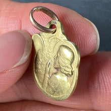 Load image into Gallery viewer, French Rasumny Deer Hunting Horn 18K Yellow Gold Charm Pendant
