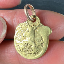Load image into Gallery viewer, French Rasumny Deer Hunting Horn 18K Yellow Gold Charm Pendant