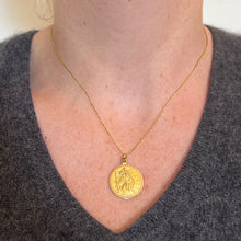 Load image into Gallery viewer, Vintage Saint Christopher 18K Yellow Gold Charm Pendant