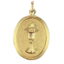 Load image into Gallery viewer, French First Communion 18K Yellow Gold Medal Pendant