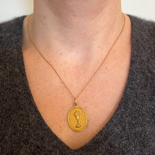 Load image into Gallery viewer, French First Communion 18K Yellow Gold Medal Pendant