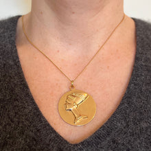 Load image into Gallery viewer, Large Italian Queen Nefertiti Bust 18K Yellow Gold Charm Pendant