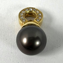 Load image into Gallery viewer, Vintage 18K Yellow Gold Tahitian Black Pearl Diamond Pendant