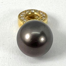 Load image into Gallery viewer, Vintage 18K Yellow Gold Tahitian Black Pearl Diamond Pendant