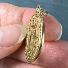Load image into Gallery viewer, Lucky 'Number 7' Four Leaf Clover 18K Yellow Gold Good Luck Charm Pendant