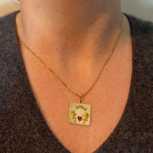 Load image into Gallery viewer, French Il Bat Pour Toi My Heart Beats For You 18K Yellow Gold Ruby Love Pendant