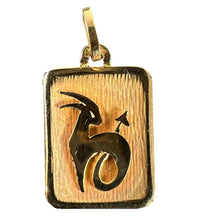 Load image into Gallery viewer, French Capricorn Starsign Zodiac 18K Yellow Gold Charm Medal Pendant