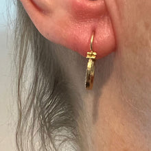 Load image into Gallery viewer, Vintage French 18 Karat Yellow Gold Lever Back Ridged Hoop Earrings