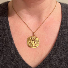 Load image into Gallery viewer, Good Luck 13 Hermes Wheel Cards Clover 18K Yellow Gold Lucky Charm Pendant