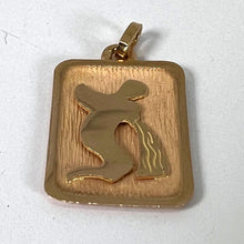 Load image into Gallery viewer, French Aquarius Starsign Zodiac 18K Yellow Gold Charm Medal Pendant