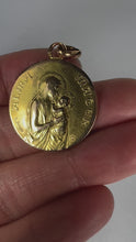 Load and play video in Gallery viewer, French Dropsy 18K Yellow Gold Madonna and Child Alma Mater Medal Pendant