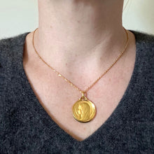 Load image into Gallery viewer, French Augis Mazzoni Virgin Mary 18K Yellow Gold Pendant