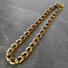 Load image into Gallery viewer, French 18 Karat Yellow Gold Twisted Curb Link Bracelet