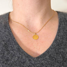 Load image into Gallery viewer, Costa Rica Dos Colones Coin 22K Yellow Gold Charm Pendant