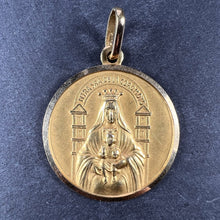 Load image into Gallery viewer, Madonna and Child of Coromoto Venezuela 18K Yellow Gold Pendant Medal
