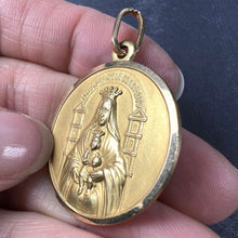 Load image into Gallery viewer, Madonna and Child of Coromoto Venezuela 18K Yellow Gold Pendant Medal