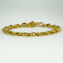Load image into Gallery viewer, 14K Yellow Gold Parallel Curb Link Bracelet
