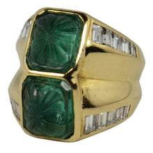 Load image into Gallery viewer, Carved Emerald Diamond 18K Yellow Gold Ring