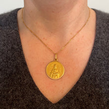Load image into Gallery viewer, Madonna and Child of Coromoto Venezuela 18K Yellow Gold Pendant Medal