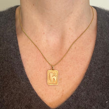Load image into Gallery viewer, French Leo Starsign Zodiac 18K Yellow Gold Charm Medal Pendant
