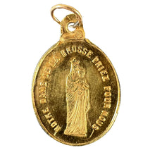 Load image into Gallery viewer, French Notre Dame de la Brosse Bains 18 Karat Yellow Gold Charm Medal Pendant
