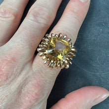 Load image into Gallery viewer, 8.42 Carat Citrine 18 Karat Yellow Gold Retro Spring Cocktail Ring
