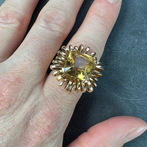 8.42 Carat Citrine 18 Karat Yellow Gold Retro Spring Cocktail Ring