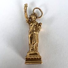 Load image into Gallery viewer, Statue of Liberty New York USA 14K Yellow Gold Charm Pendant
