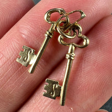 Load image into Gallery viewer, 18K Yellow Gold Pair of Keys Charm Pendant
