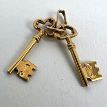 Load image into Gallery viewer, 18K Yellow Gold Pair of Keys Charm Pendant
