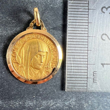 Load image into Gallery viewer, Vintage French Saint Isabelle of France 18 Karat Yellow Gold Medal Charm Pendant
